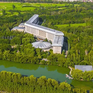 Swissotel Wellness Alatau Отель